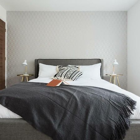 The Century Chalet - Contemporary 2Bdr Townhouse With Parking Leilighet Oxford Eksteriør bilde